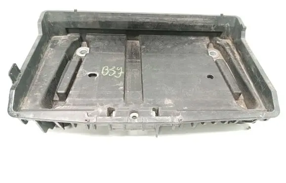 Battery tray