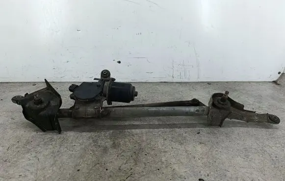 Subaru Outback Front wiper linkage