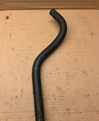 Volkswagen Golf II Engine coolant pipe/hose 191819371G