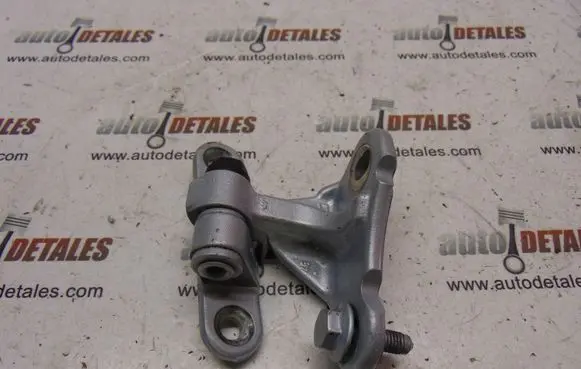 Mercedes-Benz GL X164 Front door upper hinge