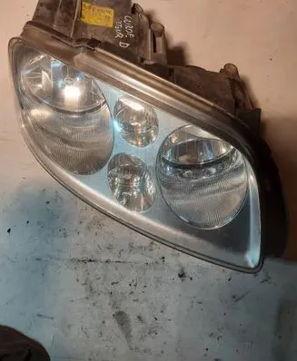 Volkswagen Touran I Headlight/headlamp 1T0941006