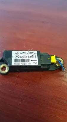 Mercedes-Benz C W203 Airbag deployment crash/impact sensor 0018204426