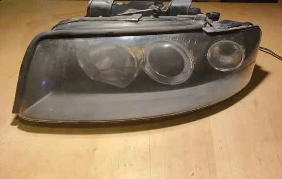 Audi A4 S4 B6 8E 8H Headlight/headlamp 8E0941003P