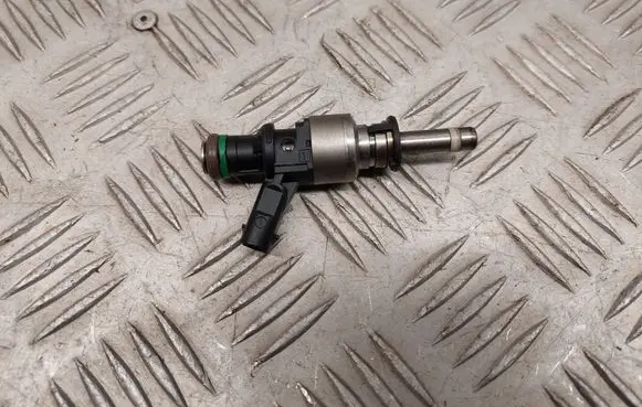 Audi A8 S8 D4 4H Fuel injector 3079036AC