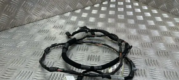 Jeep Grand Cherokee Tailgate/trunk wiring harness 68136758AC P68136758AC