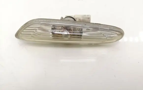 BMW 1 E81 E87 Front fender indicator light 6932997 6313693299710