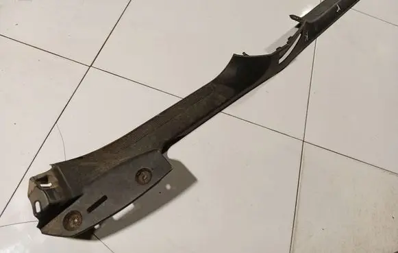 Volkswagen PASSAT B6 Front sill trim cover 3C0853369