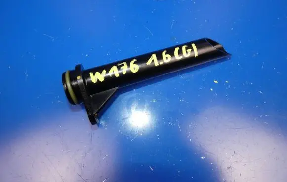 Mercedes-Benz A W176 Oil breather separator A2701800251