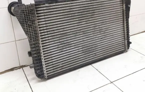 Volkswagen Golf V Intercooler radiator 1K0145803B