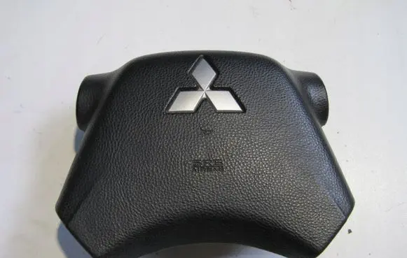 Mitsubishi Grandis Steering wheel airbag 