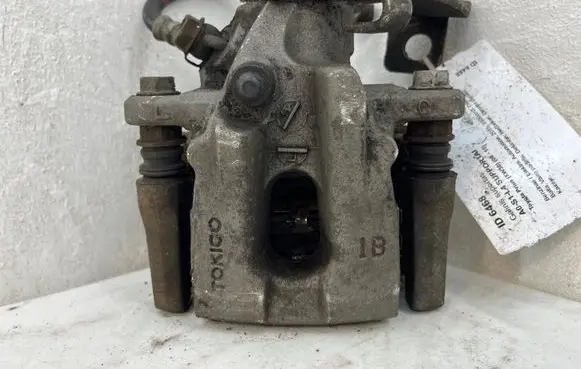 Toyota Prius (XW30) Rear brake caliper
