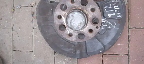 Mercedes-Benz E W212 Front wheel hub