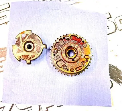 BMW 3 E90 E91 Camshaft pulley/ VANOS 1707315