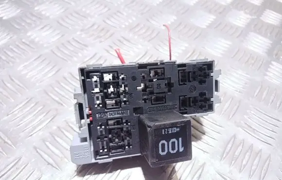 Porsche Cayenne (9PA) Fuse module 7L0937503D