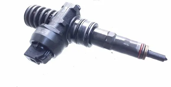 Skoda Octavia Mk2 (1Z) Fuel injector 038130073BN 0414720313
