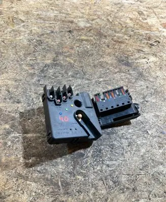Mercedes-Benz E W211 Fuse box set A2115461341 00001