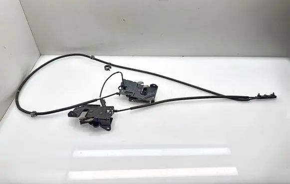 Engine bonnet/hood lock/catch