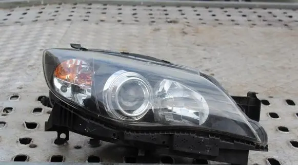 Subaru Impreza III Headlight/headlamp