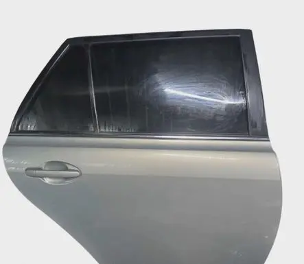 Toyota Avensis T250 Rear door 6700305130