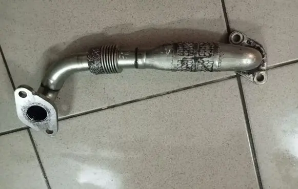 Seat Leon (1P) EGR valve line/pipe/hose 038131521AH