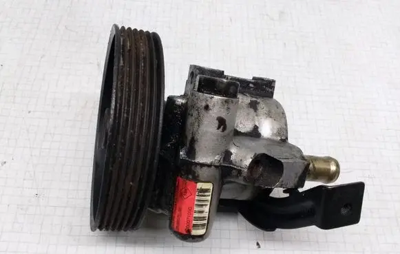 Volvo S40, V40 Power steering pump 8200071050 26083376