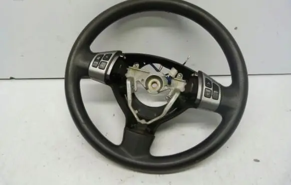 Suzuki Swift I Steering wheel
