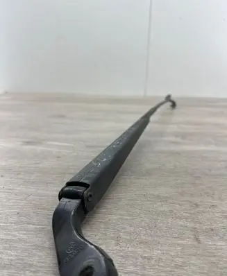 Chrysler Grand Voyager V Front wiper blade arm 182950