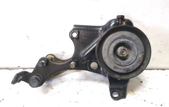 Toyota Corolla Verso AR10 Timing belt/chain tensioner 
