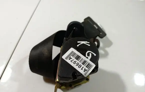 Citroen Xsara Rear seatbelt 8245937