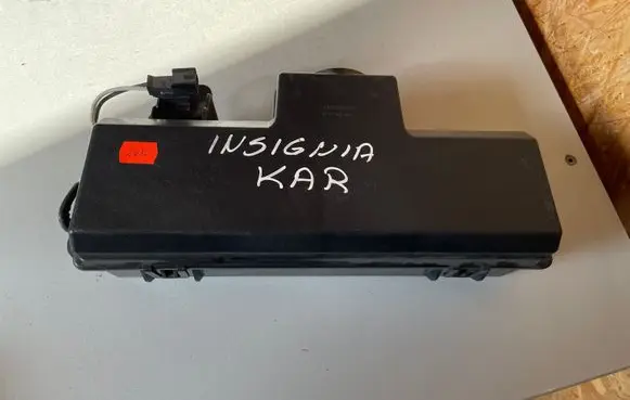 Opel Insignia A Tailgate hydraulic pump motor 80076060