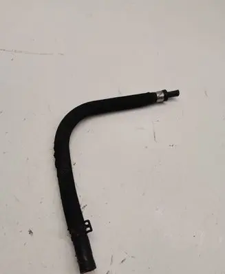Mercedes-Benz C W205 Engine coolant pipe/hose
