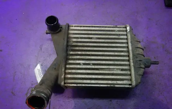Fiat Punto (188) Intercooler radiator 847850000