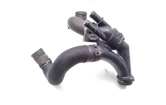 Land Rover Discovery 4 - LR4 Engine coolant pipe/hose G4D3-8A512-CB G4D3-8A594-BC