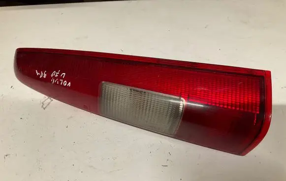 Volvo V70 Rear/tail lights 9157800