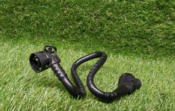 Volkswagen Jetta VI Vacuum line/pipe/hose 1K0612041HM