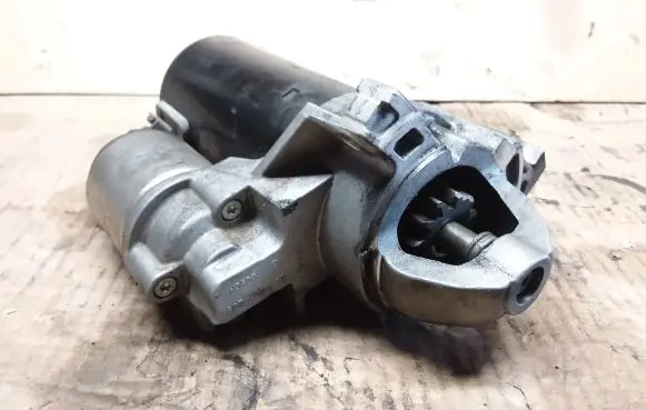 BMW 5 F10 F11 Starter motor 8515900 0001148020