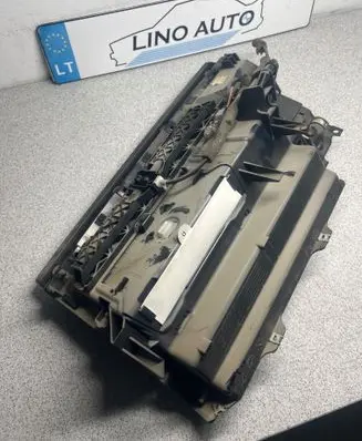 BMW 7 E65 E66 Glove box 7027427