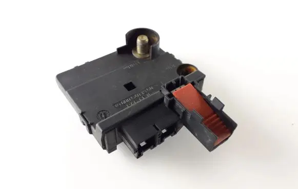 Mercedes-Benz CL C215 Fuse module 0005401950 A3203A335734U176