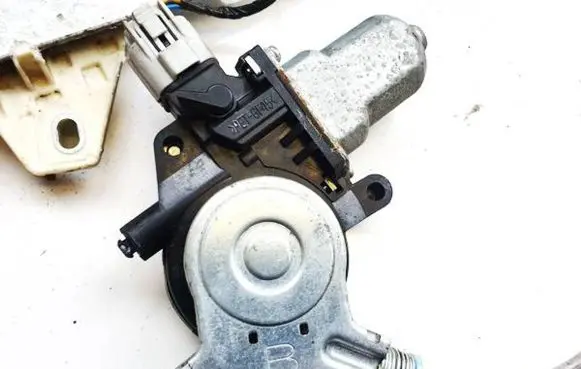 Honda FR-V Front door window regulator motor