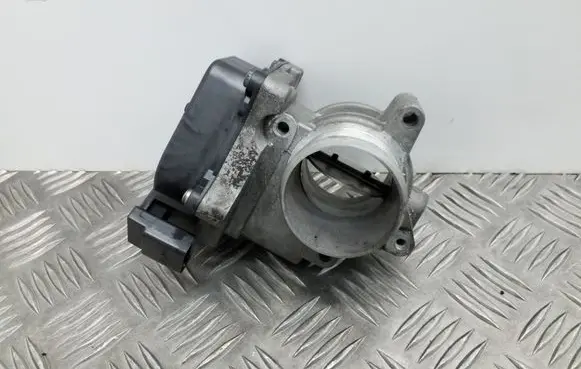 Volkswagen Golf VI Throttle valve 03L128063L