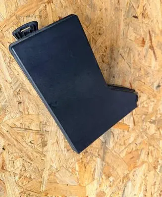 Nissan Qashqai Fuse box cover 24382BB50A