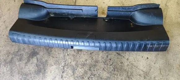 BMW 1 E81 E87 Trunk/boot sill cover protection 7123335 60829010