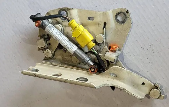 Volkswagen Touran III Engine bonnet/hood hinges 5TA823823E 0589P1000192 P37C16