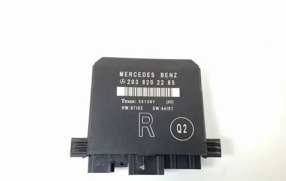 Mercedes-Benz C W203 Door control unit/module A2038202285