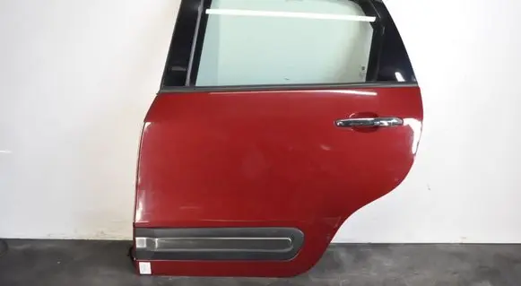 Fiat 500L Rear door