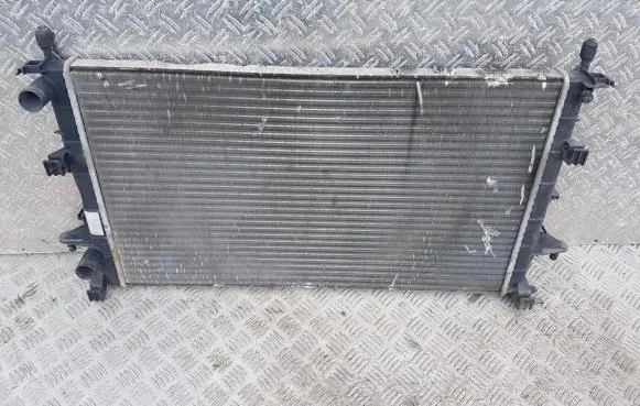 Renault Laguna II Coolant radiator