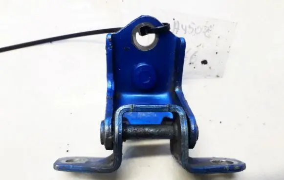 Mazda 3 I Rear door lower hinge