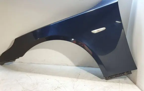 BMW 5 E60 E61 Fender