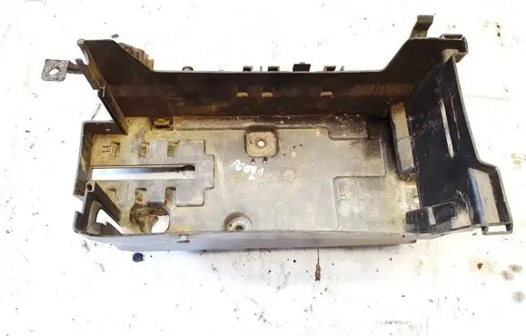 Opel Insignia A Battery box tray asm22818747