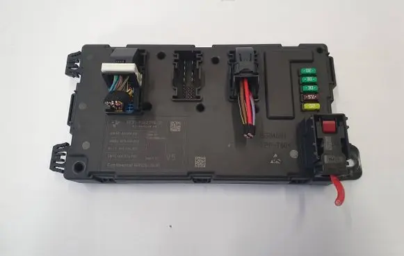 BMW M4 F82 F83 Central body control module 9362398 A2C30450418 00000F4D